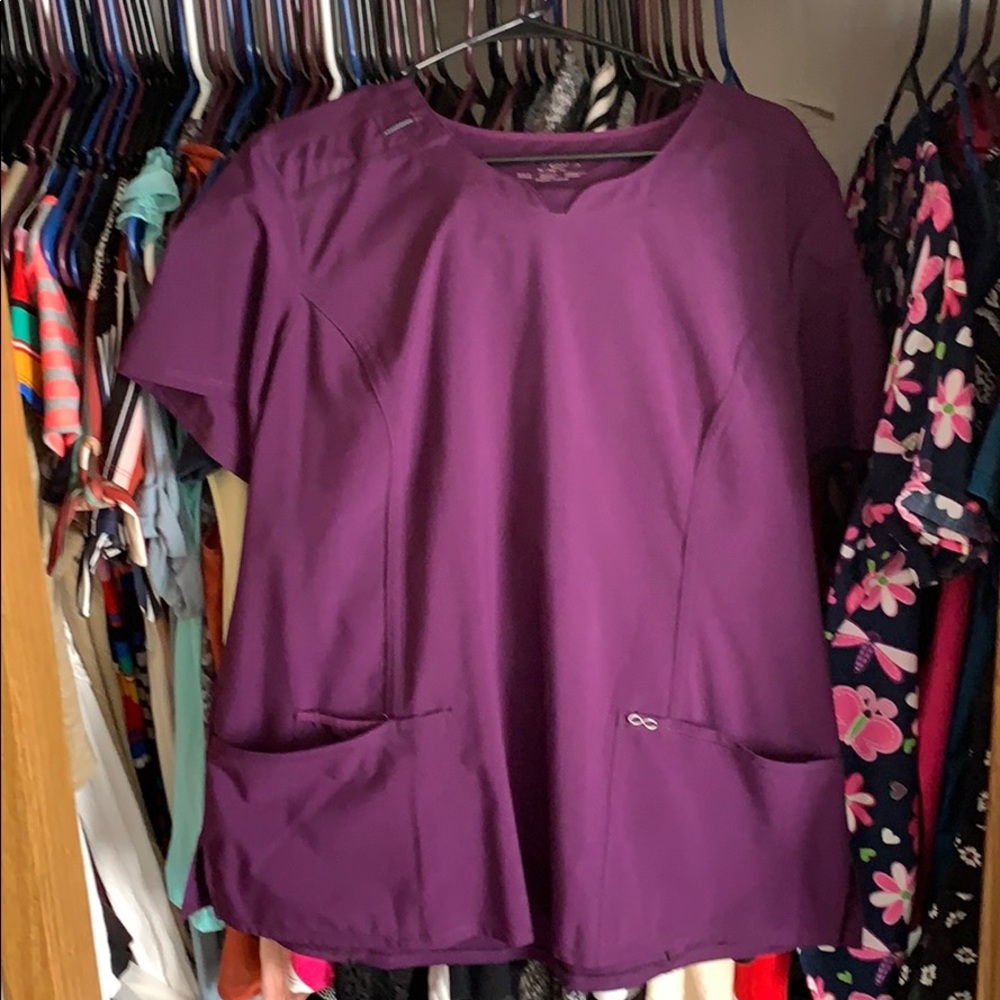 Scrub top